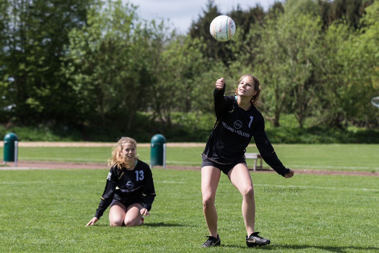 Bild 105 - Faustball Frauen Wiemersdorf